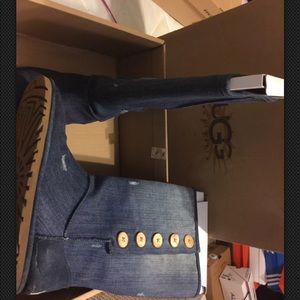 Ugh size 7 women’s